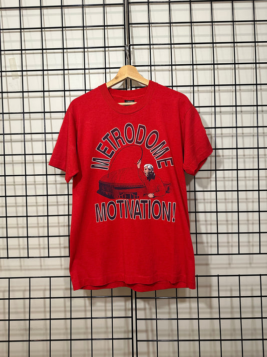 'Metrodome Motivation' - Size M